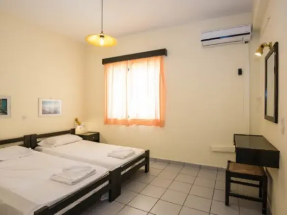 Hotel In Gouves, Greece (1.800 M²)