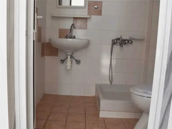 Hotel In Easts Olimpos, Greece (565 M²)