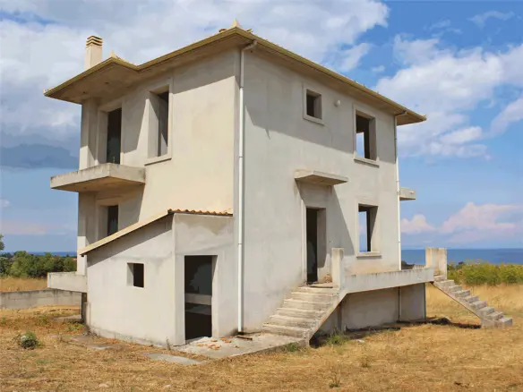 3-bedroom Detached House In Easts Olimpos, Greece (180 M²)