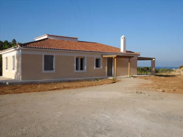 4-bedroom Detached House In Greece (155 M²)