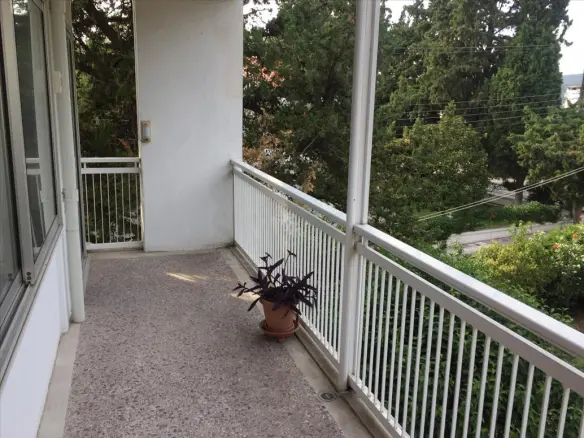 3-bedroom Flat In Panorama, Greece (650 M²)