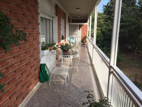 3-bedroom Flat In Panorama, Greece (650 M²)