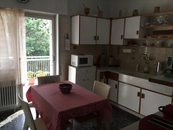 3-bedroom Flat In Panorama, Greece (650 M²)