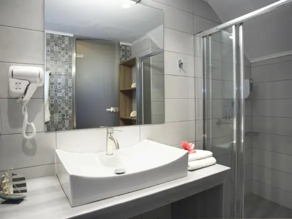 Hotel In Lefkada, Greece (1.000 M²)