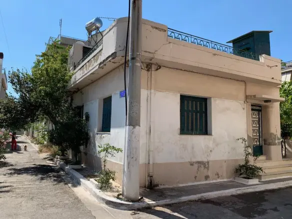 Detached House In Center – Port, Greece (75 M²)