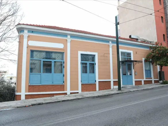 Commercial Property In Center – Port, Greece (374 M²)
