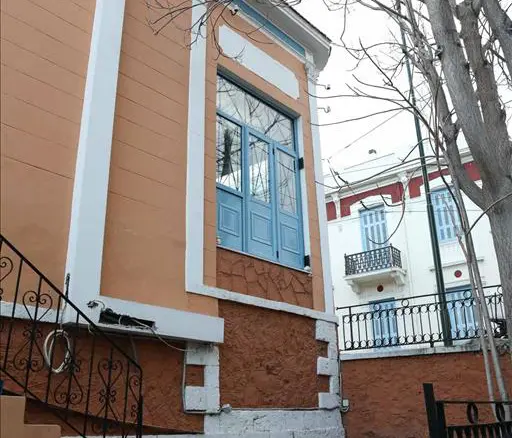 Commercial Property In Center – Port, Greece (374 M²)