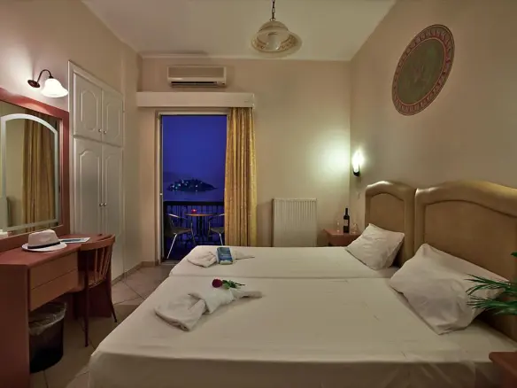 Hotel In Asini, Greece (1.450 M²)