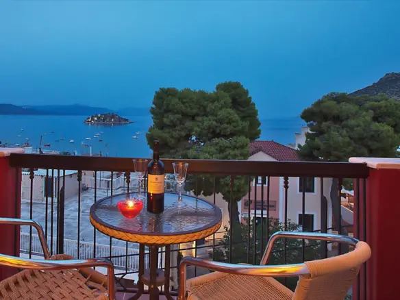 Hotel In Asini, Greece (1.450 M²)