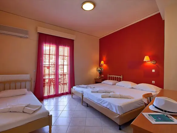 Hotel In Asini, Greece (1.450 M²)