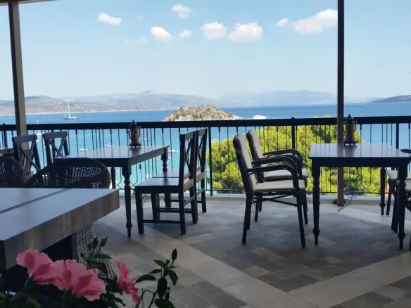Hotel In Asini, Greece (1.450 M²)