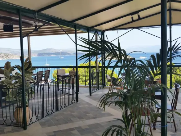 Hotel In Asini, Greece (1.450 M²)