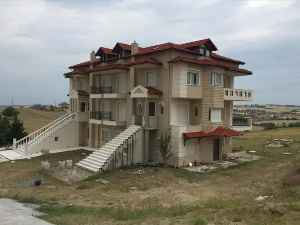 7-bedroom Detached House In Epanomi, Greece (560 M²)