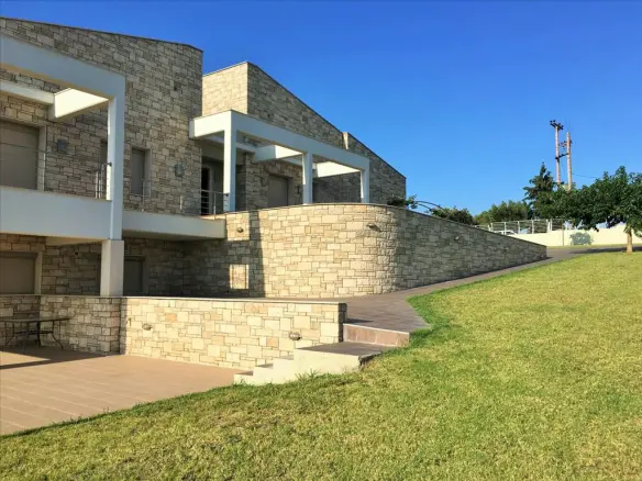 5-bedroom Detached House In Thermaikos, Greece (410 M²)