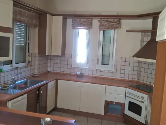 4-bedroom Detached House In Vasilika, Greece (300 M²)