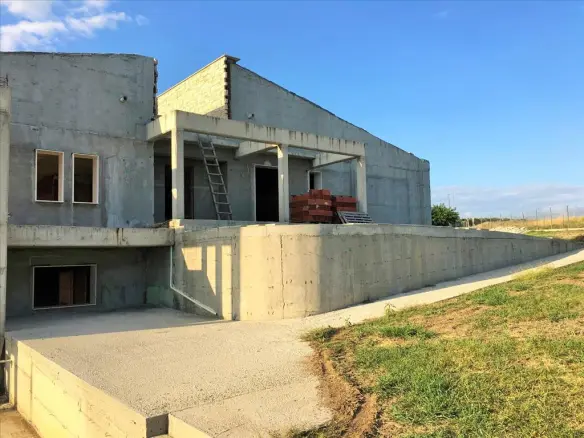 5-bedroom Detached House In Thermaikos, Greece (410 M²)