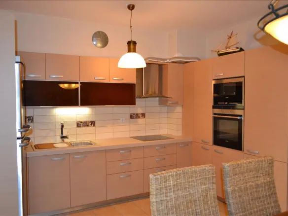 3-bedroom Maisonette In Kranidi, Greece (190 M²)