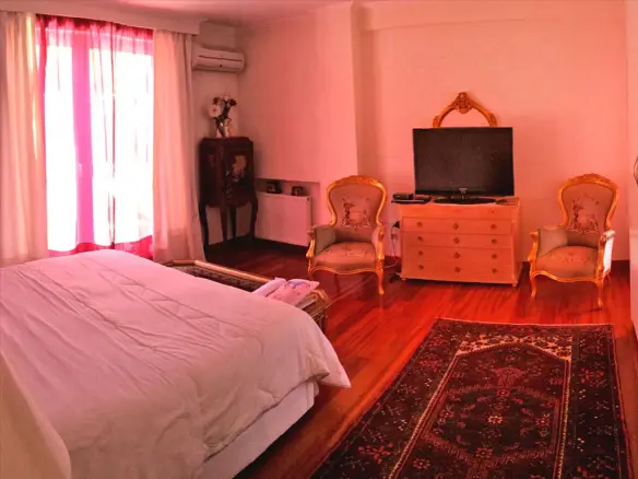 3-bedroom Villa In Saronida, Greece (330 M²)