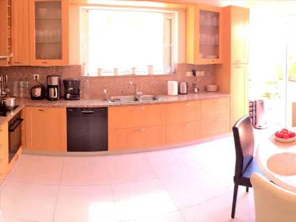 3-bedroom Villa In Saronida, Greece (330 M²)