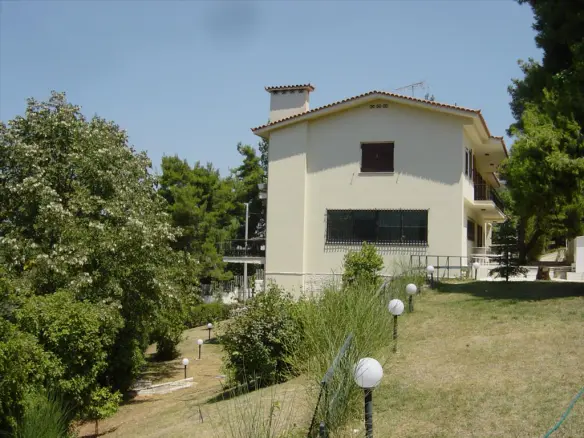 8-bedroom Detached House In Ekali, Greece (600 M²)