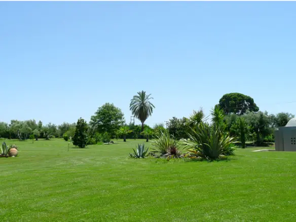 5-bedroom Villa In Greece (630 M²)