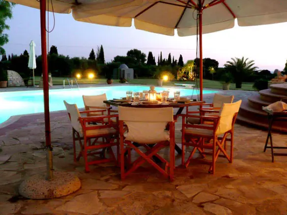5-bedroom Villa In Greece (630 M²)