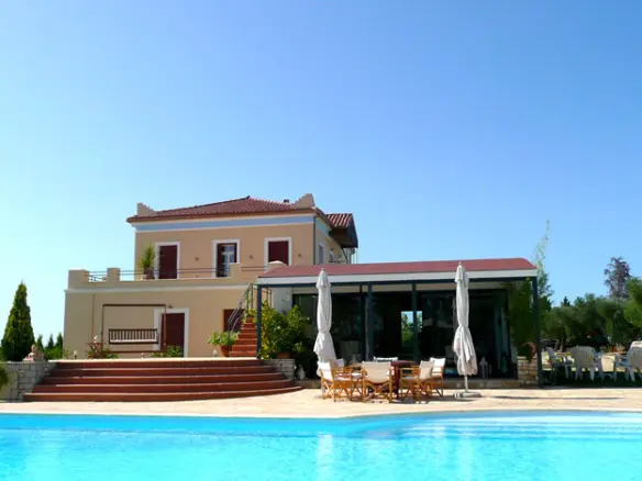 5-bedroom Villa In Greece (630 M²)