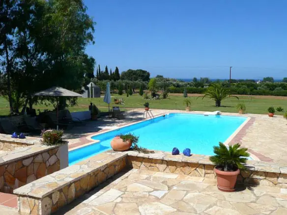 5-bedroom Villa In Greece (630 M²)