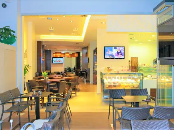 Commercial Property In Mikra, Greece (900 M²)