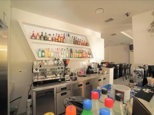 Commercial Property In Mikra, Greece (900 M²)