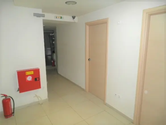 Commercial Property In Mikra, Greece (900 M²)