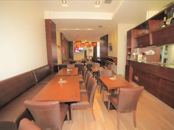 Commercial Property In Mikra, Greece (900 M²)