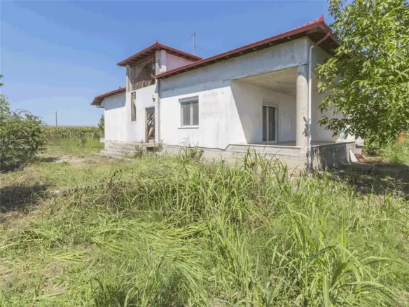 3-bedroom Detached House In Katerini, Greece (180 M²)
