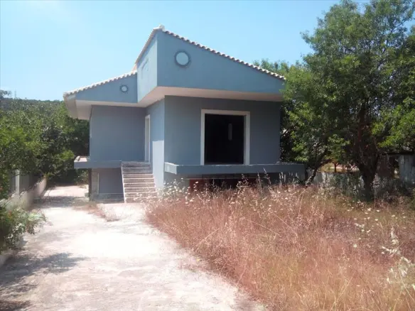 5-bedroom Detached House In Greece (200 M²)
