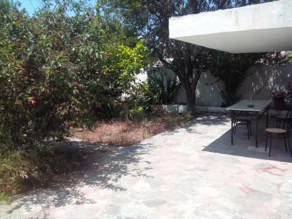 5-bedroom Detached House In Greece (200 M²)