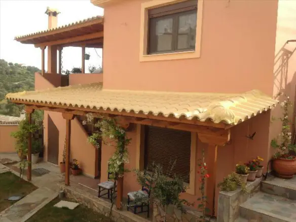 3-bedroom Detached House In Amarinthos, Greece (190 M²)