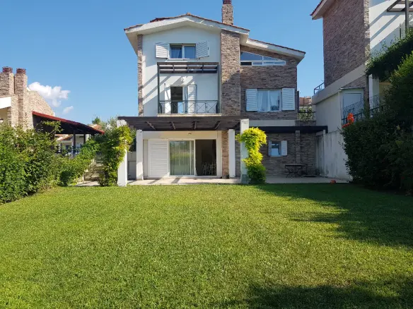 4-bedroom Detached House In Kassandra, Greece (152 M²)