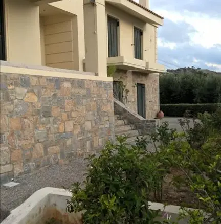 Detached House In Gazi, Greece (372 M²)