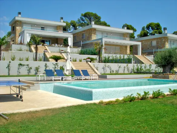 4-bedroom Villa In Kassandra, Greece (180 M²)