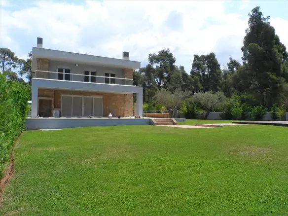 4-bedroom Villa In Kassandra, Greece (180 M²)