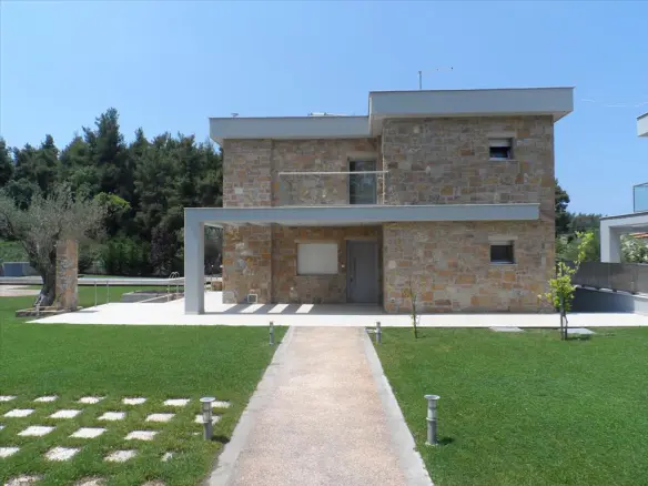 4-bedroom Villa In Kassandra, Greece (180 M²)