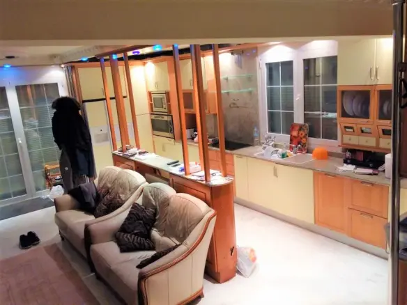 4-bedroom Maisonette In Panorama, Greece (250 M²)