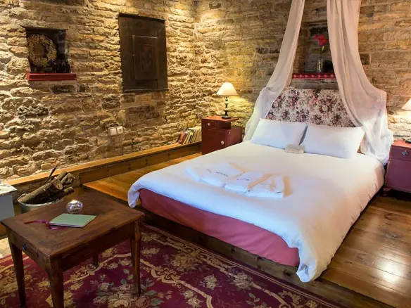 Hotel In Kentriko Zagori, Greece (700 M²)