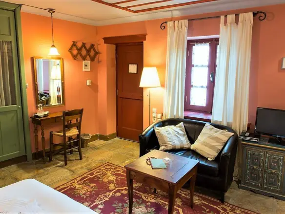 Hotel In Kentriko Zagori, Greece (700 M²)