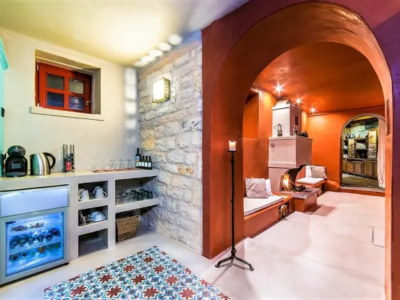 Hotel In Kentriko Zagori, Greece (700 M²)