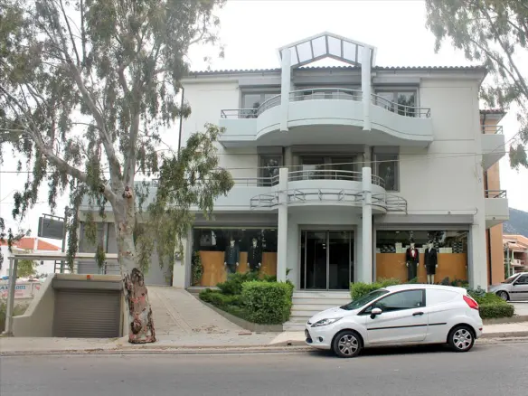 Building In Acharnes, Greece (804 M²)