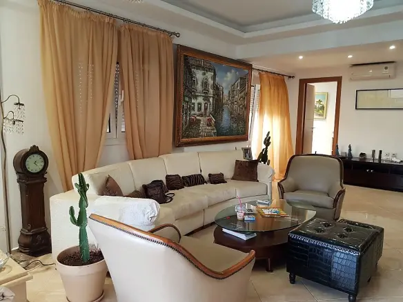 Business In Chersonisos, Greece (540 M²)
