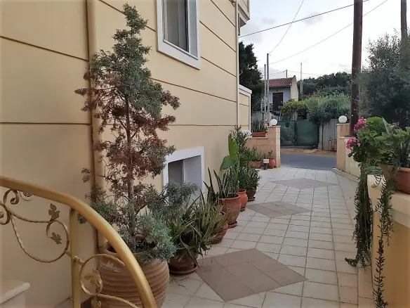 Business In Chersonisos, Greece (540 M²)
