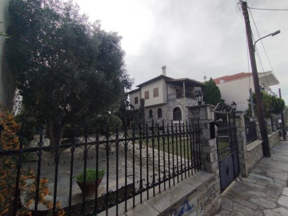 4-bedroom Villa In Thermaikos, Greece (460 M²)