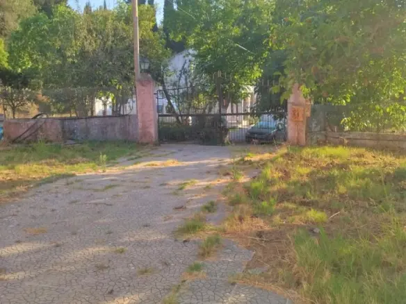 Complex In Corfu, Greece (400 M²)